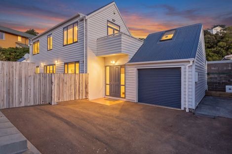 Photo of property in 8a Darlington Road, Miramar, Wellington, 6022