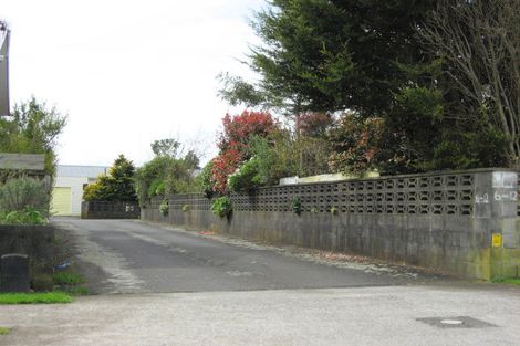 Photo of property in 6 Karaka Street, Inglewood, 4330