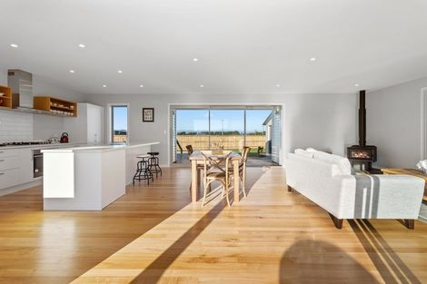 Photo of property in 2 Pukeko Way, Amberley, 7410