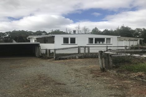 Photo of property in 60 Lathrope Road, Kumeu, 0892