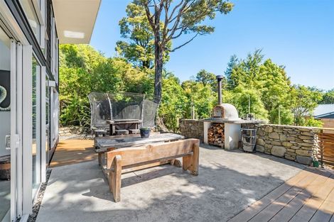 Photo of property in 27 Carlow Grove, Birchville, Upper Hutt, 5018