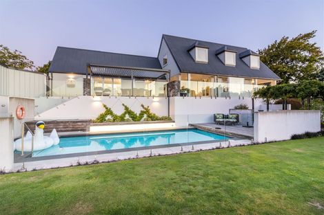 Photo of property in 4 Nehru Place, Cashmere, Christchurch, 8022