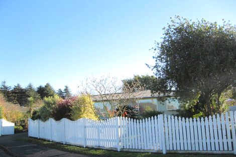 Photo of property in 20 Roswell Place, Islington, Christchurch, 8042