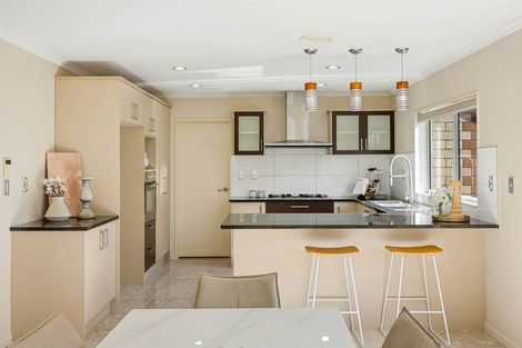 Photo of property in 16 Coolaghy Drive, Flat Bush, Auckland, 2019