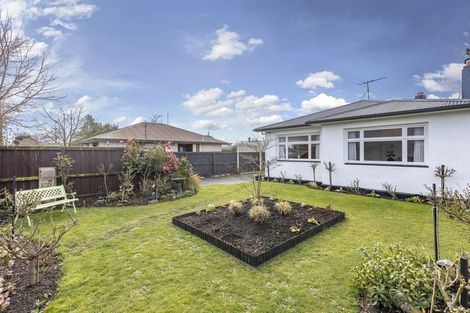 Photo of property in 102a West Belt, Rangiora, 7400