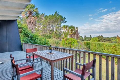 Photo of property in 22 James Mcleod Road, Shelly Beach, Helensville, 0874