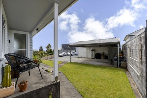 Photo of property in 380 Devon Street West, Lynmouth, New Plymouth, 4310