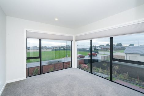 Photo of property in 77 Richfield Drive, Waikiwi, Invercargill, 9810