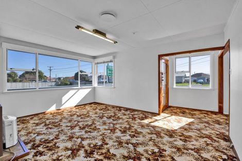 Photo of property in 277 South Road, Hawera, 4610