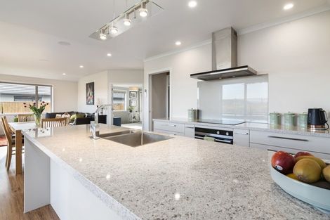 Photo of property in 32 Wanderers Avenue, Brightwater, 7022