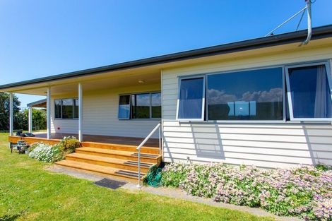 Photo of property in 34 Okiwa Terrace, Waiinu Beach, Whanganui, 4588