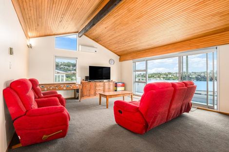 Photo of property in 35 Bosun Terrace, Whitby, Porirua, 5024
