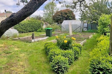 Photo of property in 16 Gordon Street, Southbridge, 7602