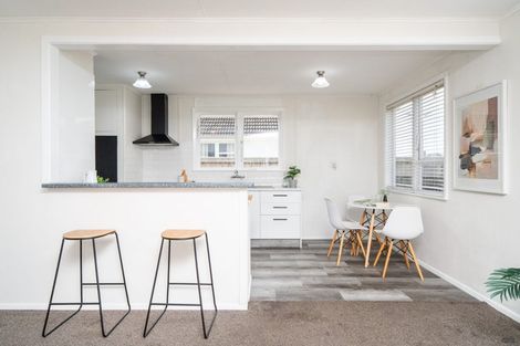 Photo of property in 17 Wilson Crescent, Highbury, Palmerston North, 4412