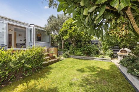 Photo of property in 40 Stanley Street, Berhampore, Wellington, 6023