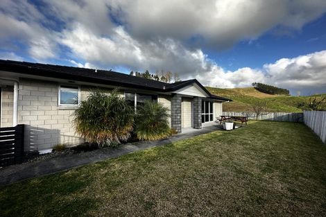 Photo of property in 242 Ballintoy Park Drive, Welcome Bay, Tauranga, 3175