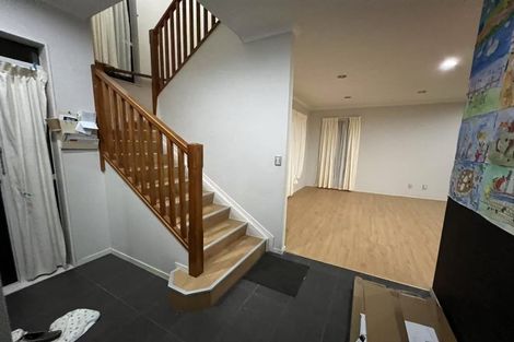 Photo of property in 33 Stamford Crescent, Flat Bush, Auckland, 2019