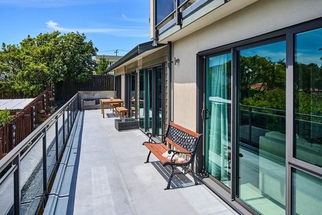 Photo of property in 21 View Road, Titahi Bay, Porirua, 5022