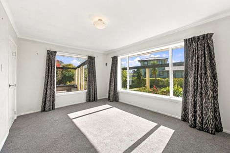 Photo of property in 19 Kinnaird Place, Hillmorton, Christchurch, 8025