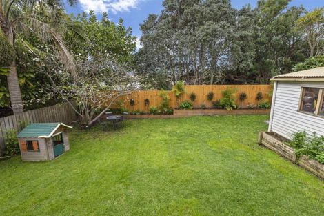 Photo of property in 28 Egremont Street, Belmont, Auckland, 0622