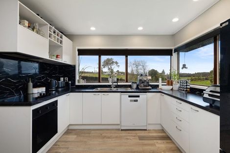 Photo of property in 210 Morrison Road, Pukekawa, Tuakau, 2696