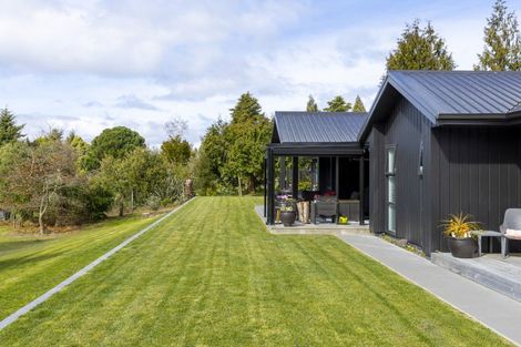 Photo of property in 2 Nga Tui Lane, Acacia Bay, Taupo, 3385
