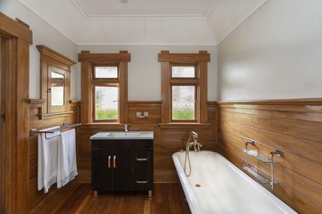 Photo of property in 14 Ure Street, South Hill, Oamaru, 9400