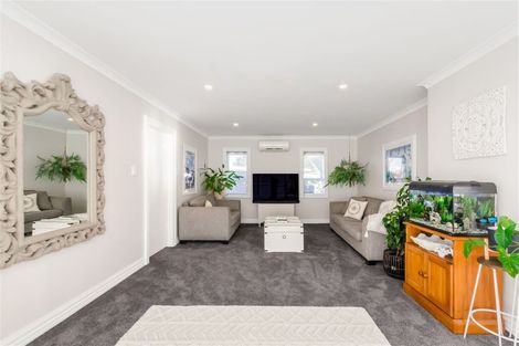 Photo of property in 39 The Drive, Paraparaumu Beach, Paraparaumu, 5032