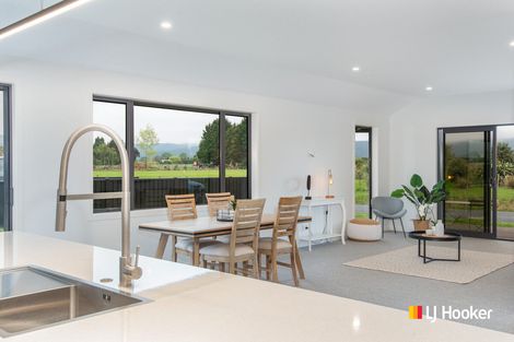 Photo of property in 44 Constitution Avenue, Milton, 9220