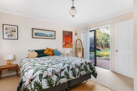 Photo of property in 26 Omokoroa Road, Omokoroa, 3114