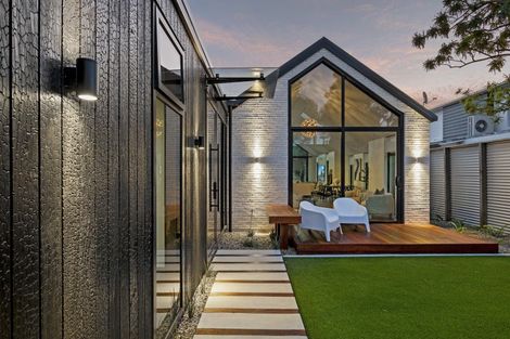 Photo of property in 19 Albany Street, St Albans, Christchurch, 8014