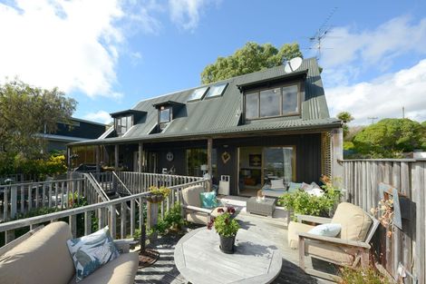 Photo of property in 2 Ranui Crescent, Diamond Harbour, Lyttelton, 8971