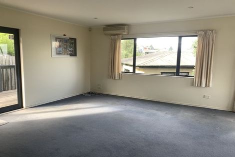 Photo of property in 3/172 Chivalry Road, Glenfield, Auckland, 0629