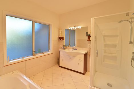 Photo of property in 182 Landing Road, Kerikeri, 0230