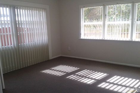 Photo of property in 52 Dale Crescent, Pakuranga, Auckland, 2010