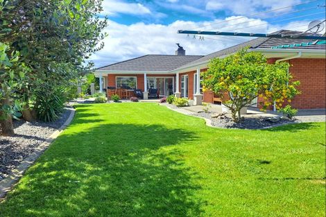 Photo of property in 15 Okarito Avenue, Levin, 5510