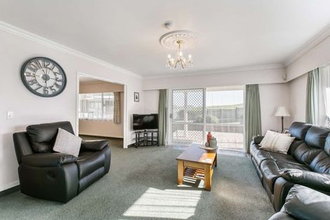 Photo of property in 15 Stirling Drive, Morrinsville, 3300