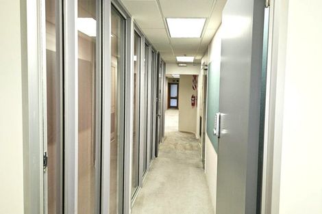 Photo of property in 122 Victoria Avenue, Hokowhitu, Palmerston North, 4410