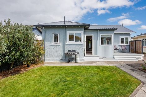 Photo of property in 8 Karaka Street, Hokowhitu, Palmerston North, 4410