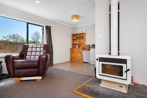 Photo of property in 11 D'urville Way, Welcome Bay, Tauranga, 3112