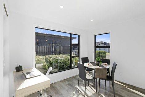 Photo of property in 5 Kerrigan Crescent, Wallaceville, Upper Hutt, 5018