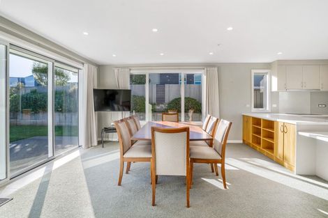 Photo of property in 28 Northview Avenue, Winton, 9720