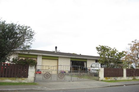 Photo of property in 2 Walton Place, Flaxmere, Hastings, 4120