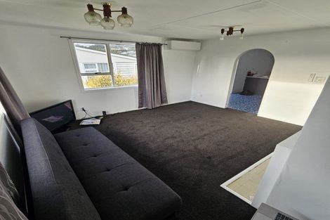 Photo of property in 75 Waihemo Street, Waitangirua, Porirua, 5024