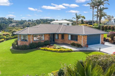 Photo of property in 4 Sunset Parade, Parua Bay, Whangarei, 0174