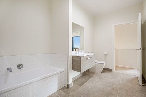 Photo of property in 4 Frances Bryers Road, Hobsonville, Auckland, 0616