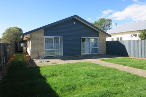 Photo of property in 28 Lincoln Road, Hillmorton, Christchurch, 8024