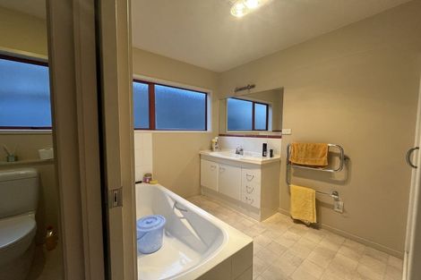 Photo of property in 23 Breakwater Road, Moturoa, New Plymouth, 4310