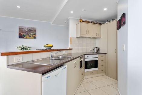 Photo of property in Beachpoint Apartments, 2/5 West End Road, Ohope, 3121