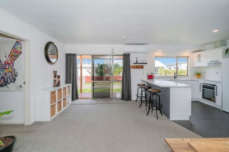 Photo of property in 12 Pipi Dune, Whitianga, 3510